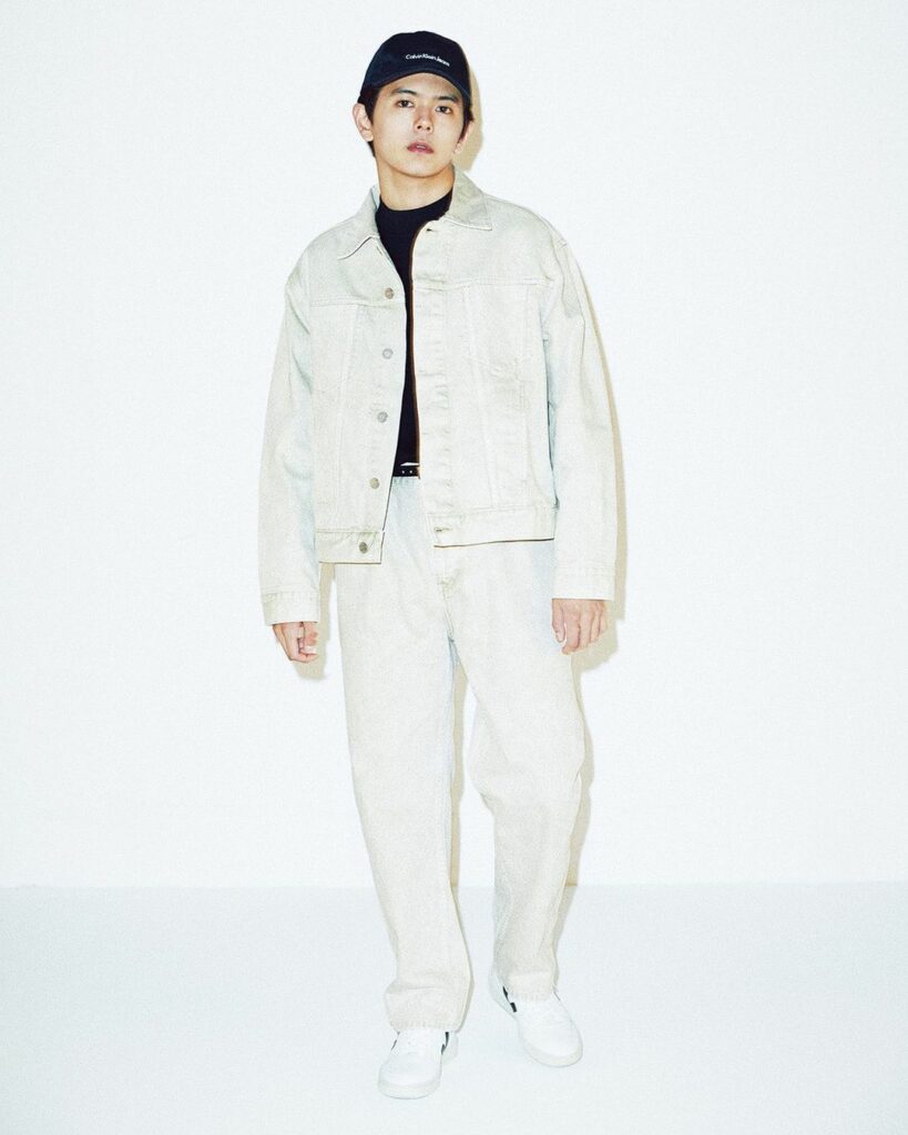 [Carven Klein Jeans] ルーツに立ち戻った新・スタンダード！

90’sテイストを取り入れたいなら、やっぱり頼りになるのは当時人気だったブラン