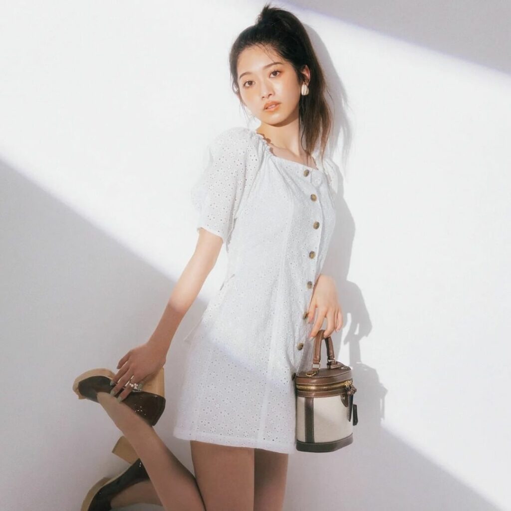 今日のコーデをかわいいと思ったら、
コメントにをしてね

6月9日、今日の東京はくもり、夜のはじめ頃一時雨。所により昼過ぎから雷を伴う。最高気温24度、最低気温