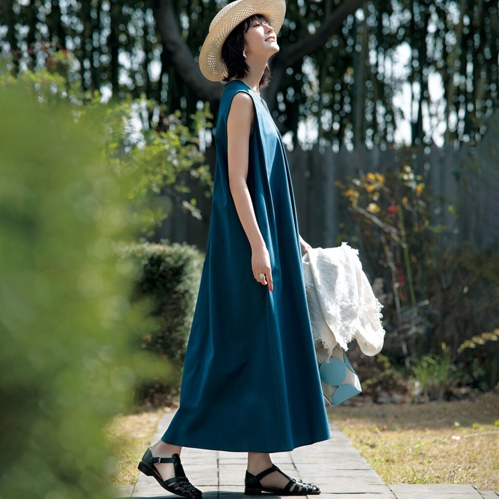 /
このコーデを真似したいと思ったら、
コメントにをください!
\
.
6月19日(日)、
今季トレンドの「グルカサンダル」は、
ビーサンよりもき /
このコーデを真似したいと思ったら、
コメントにをください!
\
.
6月19日(日)、
今季トレンドの「グルカサンダル」は、
ビーサンよりもき