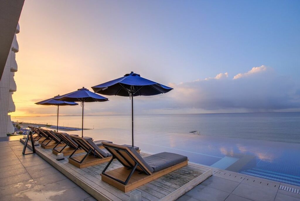 【爽快ワークスペースナビ】
大磯プリンスホテルでパソコン作業
水平線を望むテラス席、オーシャンビューの客室で仕事に励めたら最高! 湘南の大磯ロングビーチ沿いにあ 【爽快ワークスペースナビ】
大磯プリンスホテルでパソコン作業
水平線を望むテラス席、オーシャンビューの客室で仕事に励めたら最高! 湘南の大磯ロングビーチ沿いにあ