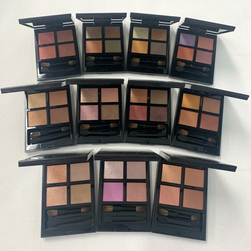 ＼全色スウォッチあり／アディクションから新アイシャドウパレットが登場
 
アディクションの2022年秋コレクションからノーブルな空気を放つアイシャドウパレットが