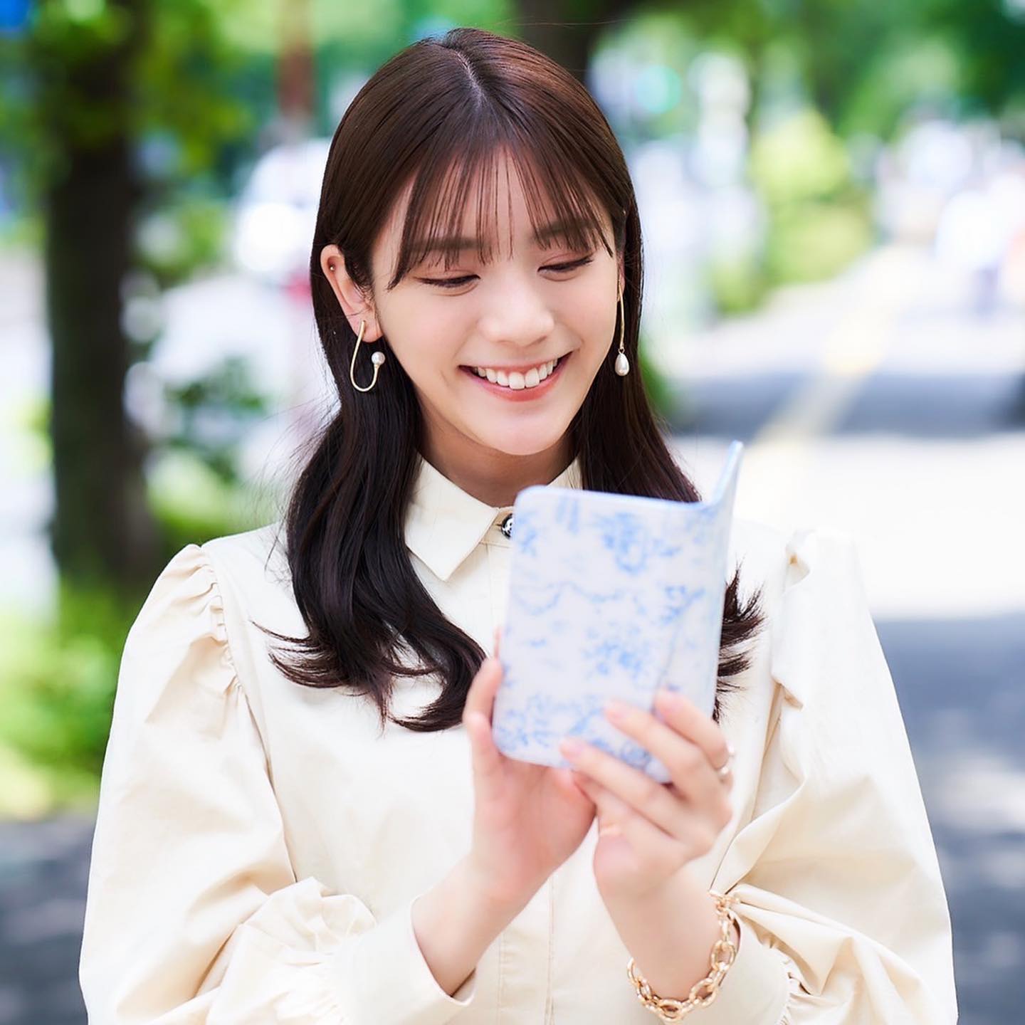 現在好評発売中の美人百花7月号 今月は 百花モデルの夏ファッションを紹介する 憧れレディたちの セルフハグfashion Snap 企画に注目 モデルさんの Magmoe