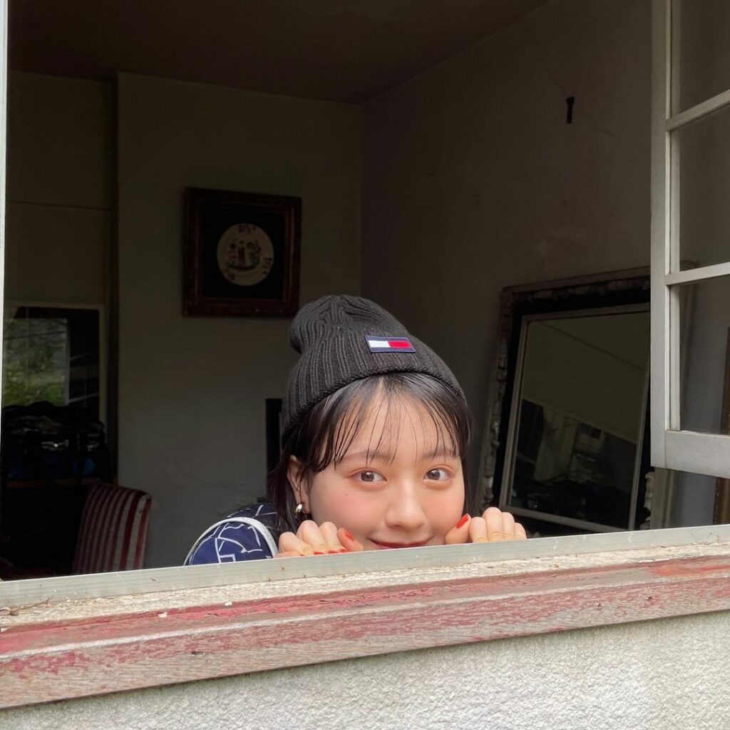 ひょっこりじゅったん

小動物みたいで可愛すぎる〜
このコーデの情報は @seventeenjp_lookbook にアップしているからチェックしてね

#上坂