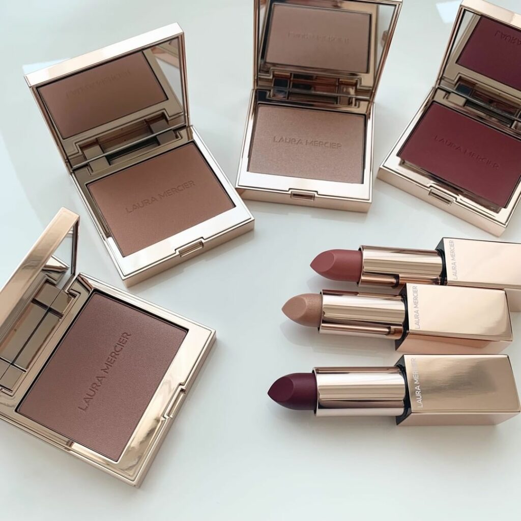 ローラ メルシエから血色をまとう「ROSEGLOW COLLECTION」に新たなアイテムが登場大人気のチークカラーをオマージュしたチークカラーや、ハイライター