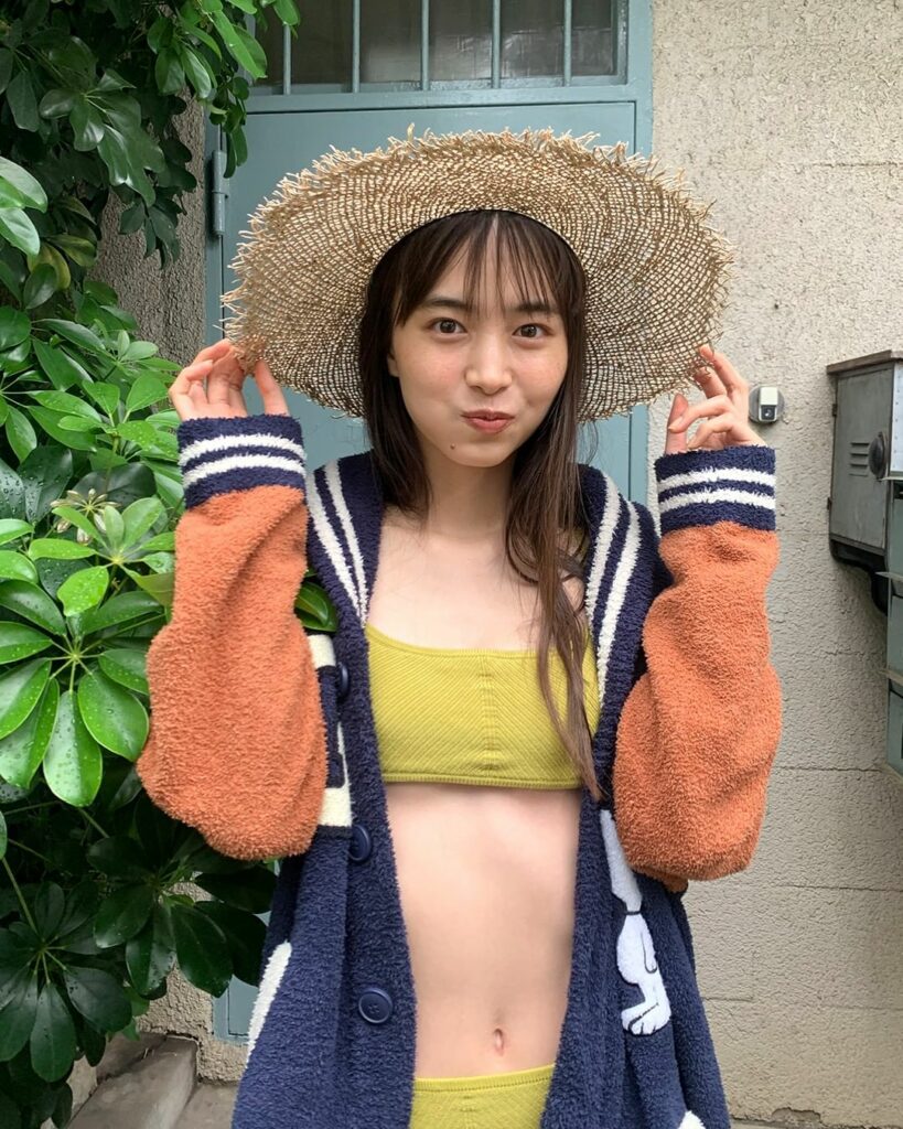 水着姿も可愛い井桁弘恵のアートな一面
【MORE8月号オフショット】
<1・2枚目>
「大人に似合う水着で夏じたく。」テーマからオフショットをお届け!
撮影日 水着姿も可愛い井桁弘恵のアートな一面
【MORE8月号オフショット】
<1・2枚目>
「大人に似合う水着で夏じたく。」テーマからオフショットをお届け!
撮影日