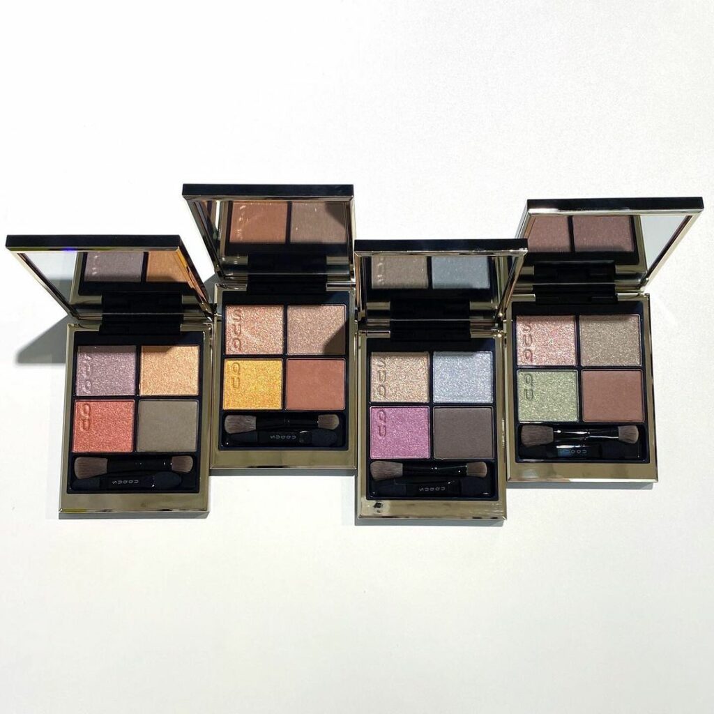 秋吹く表情。
【SUQQU】から秋冬のカラーコレクションが登場!秋の躍動感を表現した、ドラマティックな色彩に心を奪われます。
シグニチャー カラー アイズ 秋吹く表情。
【SUQQU】から秋冬のカラーコレクションが登場!秋の躍動感を表現した、ドラマティックな色彩に心を奪われます。
シグニチャー カラー アイズ