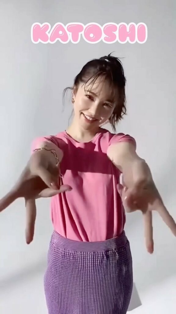 推しカラーって見てるだけでも、身につけるだけでも幸せですよねっ

8月号では、なんと今っぽい推しカラーメイクの方法をご紹介しています

有観客イベントが戻ってき