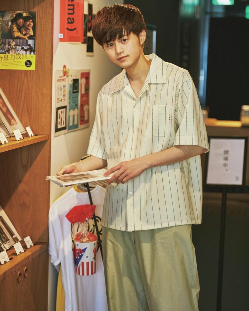 【鈴鹿央士編】メンズノンノモデルの夏服スナップキングダム

メンズノンノモデル 鈴鹿央士が、今年の夏に着たい私服を披露！気分のファッションやこれからやりたいこと