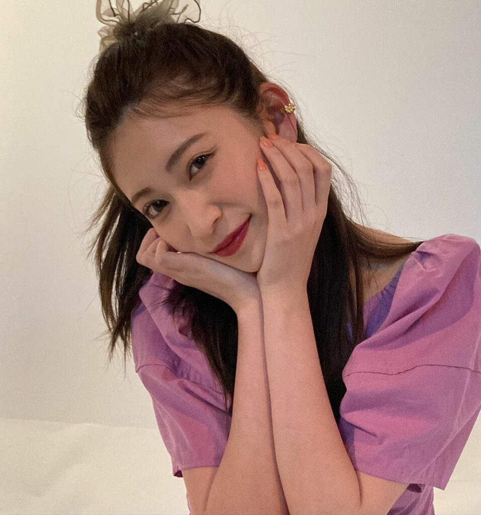 アカリンのオフショットをお届けします

二重線を延長する感覚でアイラインをひくと
プチ整形級にぱっちり目になれるんです！

#Ray8月号 に載っています！
ぜ