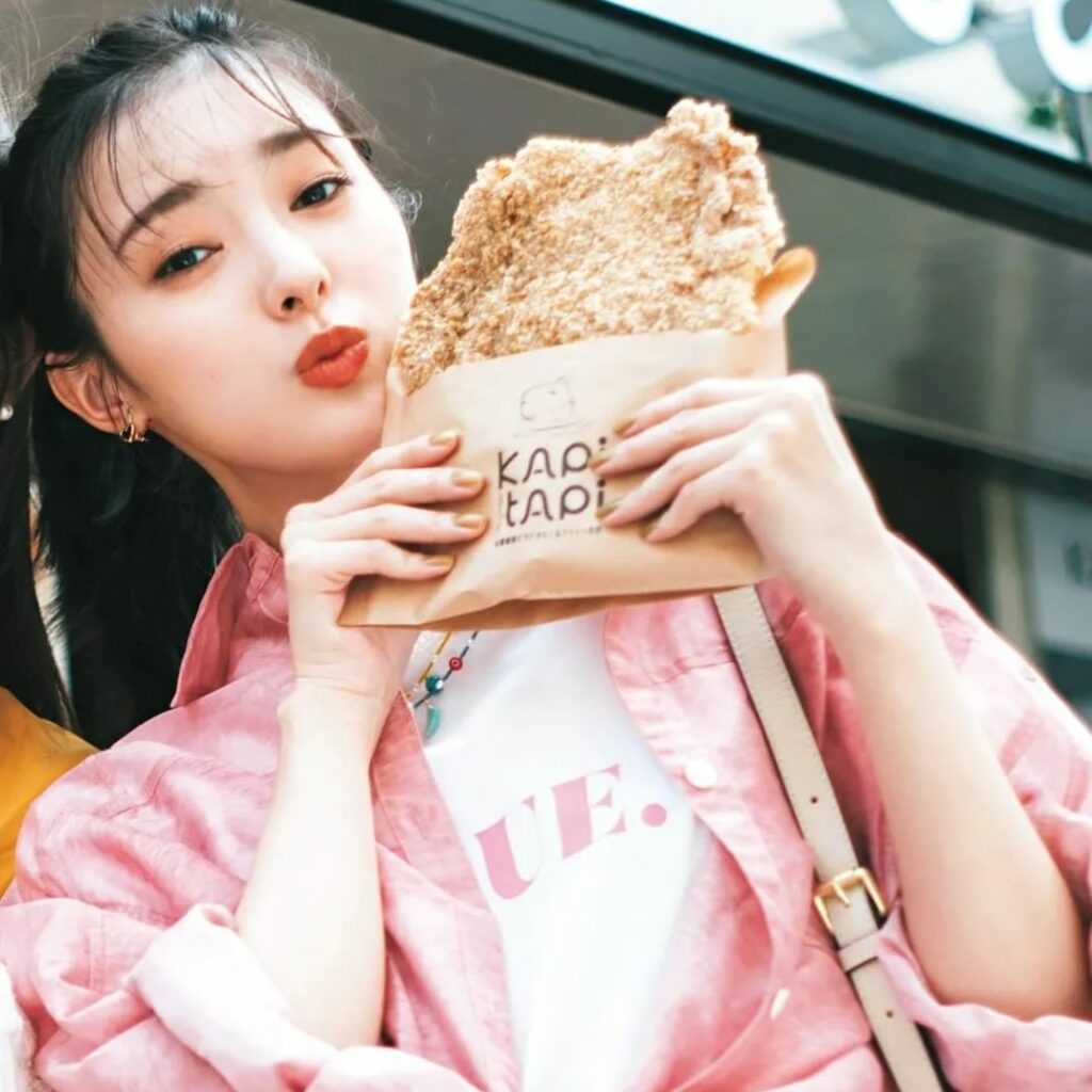 今日のコーデをかわいいと思ったら、
コメントにをしてね

7月16日、今日の東京はくもり時々雨。所により夕方から雷を伴い激しく降る。最高気温28度、最低気温23