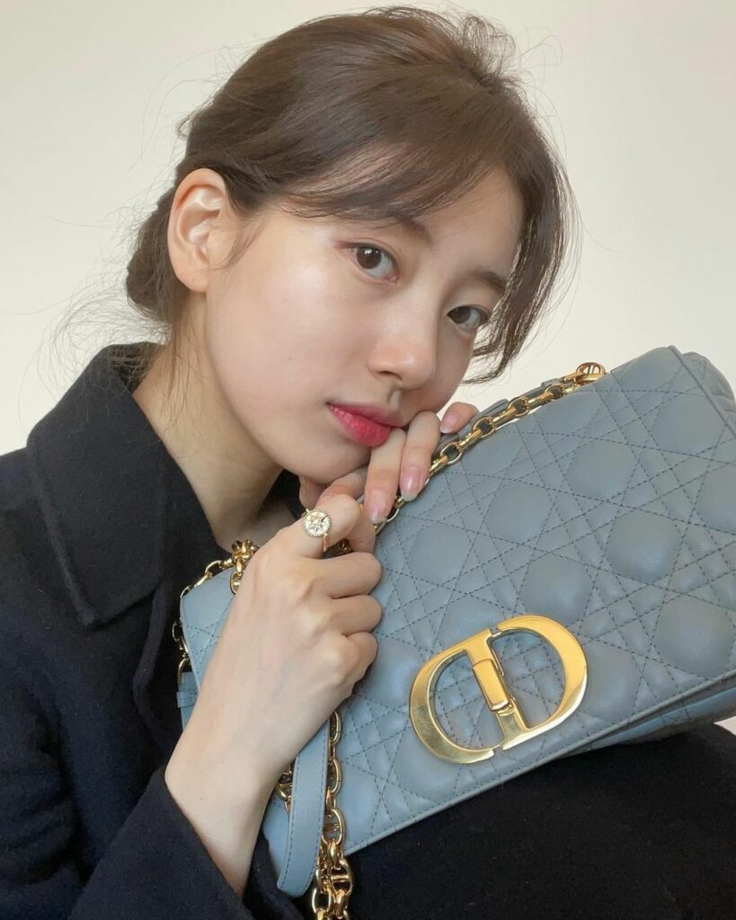 "国民の初恋"は「ディオール」がお好き ぺ・スジの豪華バッグコレクションを拝見。「やっぱりペ・スジはディオールが似合う！」と思ったらコメント欄にを書いて

元m