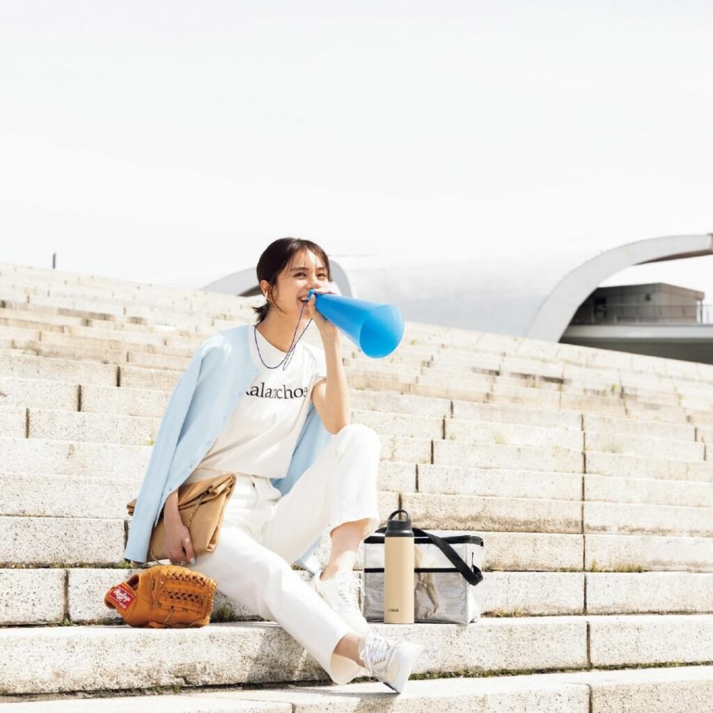 【#BAILA今日のコーデ この着こなしが好き!と思ったら、コメントにをください】
白×ブルーで夏の休日にぴったりの爽やかコーデ
カーディガンは、デニム&ロ 【#BAILA今日のコーデ この着こなしが好き!と思ったら、コメントにをください】
白×ブルーで夏の休日にぴったりの爽やかコーデ
カーディガンは、デニム&ロ