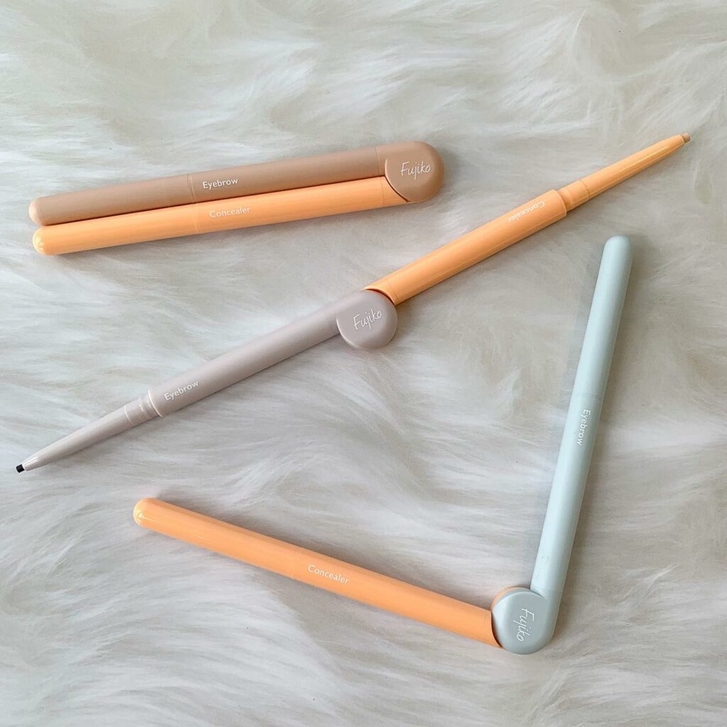 【#フジコ 新作情報】コンシーラーとアイブロウのWエンド!美眉アイテムが登場 8/30発売。
フジコの新作情報が届きました!
まるでコンパスのような特殊形状の 【#フジコ 新作情報】コンシーラーとアイブロウのWエンド!美眉アイテムが登場 8/30発売。
フジコの新作情報が届きました!
まるでコンパスのような特殊形状の