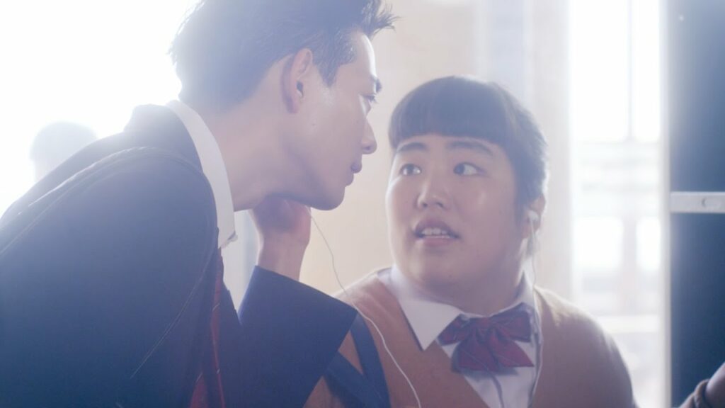 ゆりやんレトリィバァ、幼馴染の竜星涼にときめき、キレキレダンス披露　化粧水『肌ラボ極潤』WEB動画「恋する肌キュン movie」