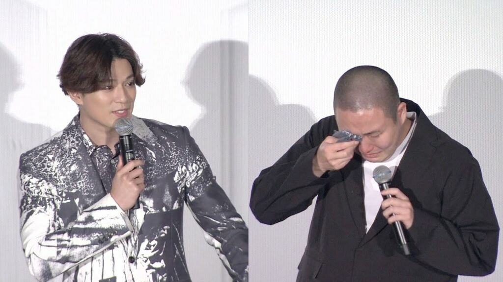 新田真剣佑の言葉に親友・草野大成が号泣「大切な仲間」 映画『ブレイブ -群青戦記-』公開記念舞台あいさつ 新田真剣佑の言葉に親友・草野大成が号泣「大切な仲間」 映画『ブレイブ -群青戦記-』公開記念舞台あいさつ