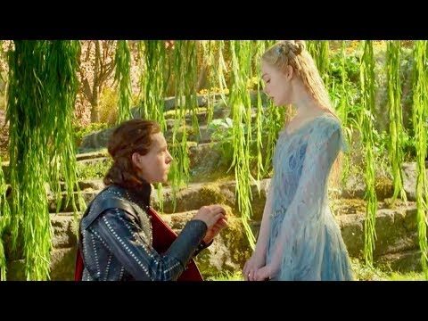 小野賢章の甘いプロポーズに上戸彩もメロメロ!?／映画『マレフィセント2』日本語吹替版本編映像