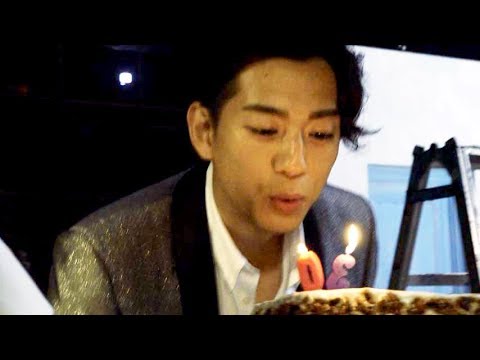 三浦翔平、30歳のバースデーケーキも／マルコCMメイキング