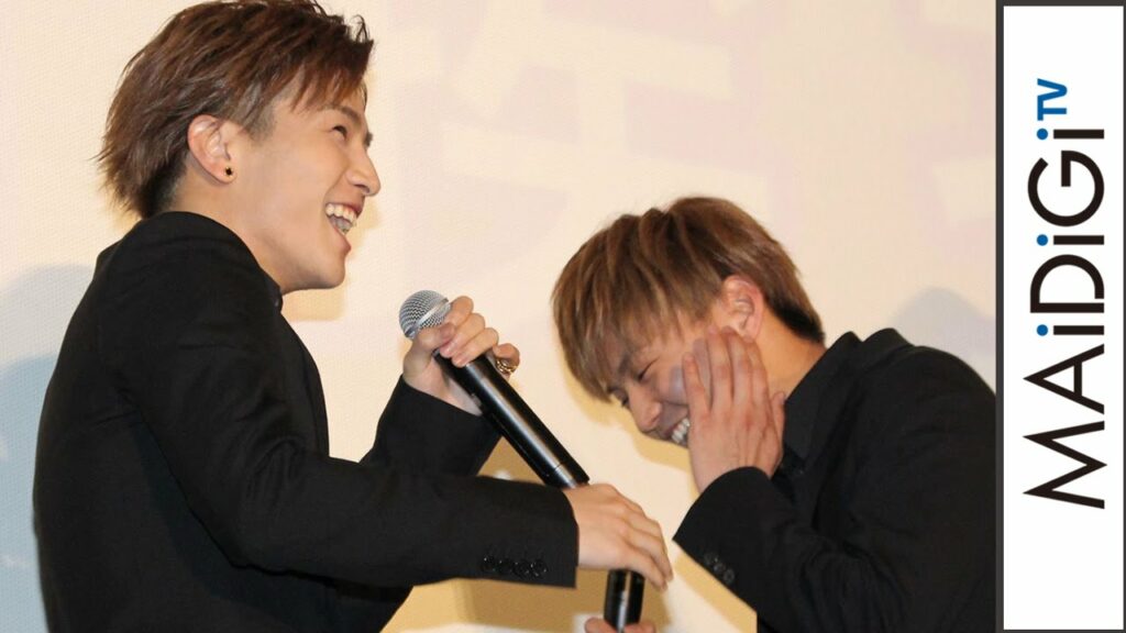 三代目JSB岩田剛典、舞台あいさつで佐藤大樹に“闘魂注入”ビンタ! AKIRAからの“むちゃぶり”に困惑 映画「ROAD TO HiGH&LOW」初日舞台あいさつ2 三代目JSB岩田剛典、舞台あいさつで佐藤大樹に“闘魂注入”ビンタ! AKIRAからの“むちゃぶり”に困惑 映画「ROAD TO HiGH&LOW」初日舞台あいさつ2