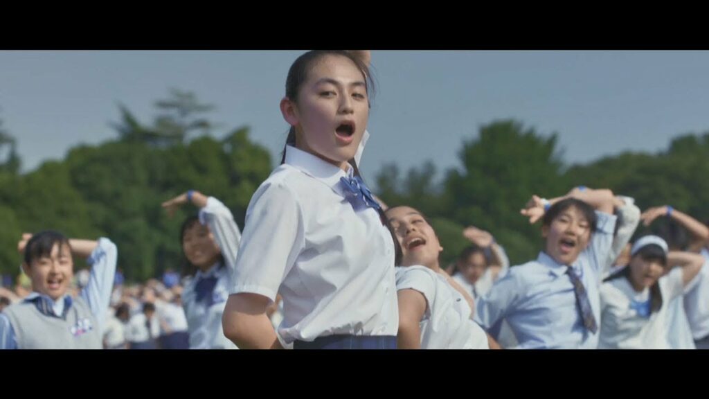 八木莉可子、CMで総勢4348人のガチダンスに挑戦　ポカリスエット新TVCM「ポカリガチダンス FES」篇＆メイキング映像