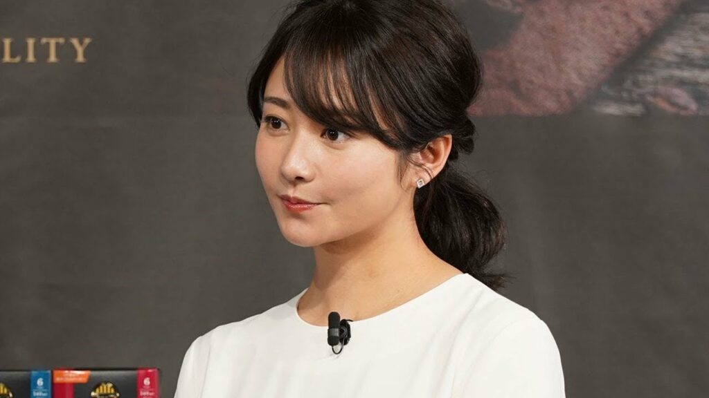 木村文乃、ミモレ丈ワンピで美脚ちらり 大人シンプルなオール白コーデ 木村文乃、ミモレ丈ワンピで美脚ちらり 大人シンプルなオール白コーデ