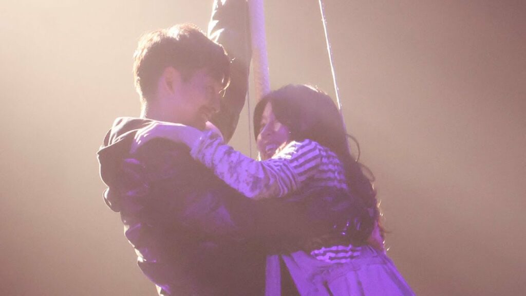 有村架純、仲野太賀と密着し宙を舞う　思わず噴き出すNGシーンも　ピッコマ新CM「アメハナカラス」シリーズ第3話メーキング