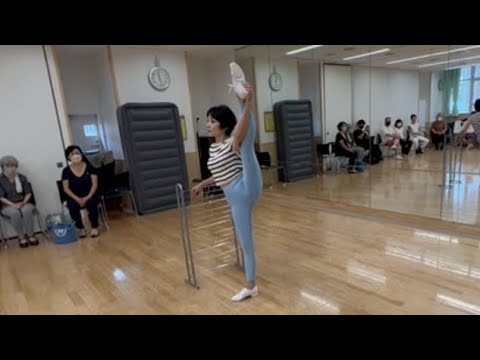 ７１歳でＹ字バランスに挑戦！