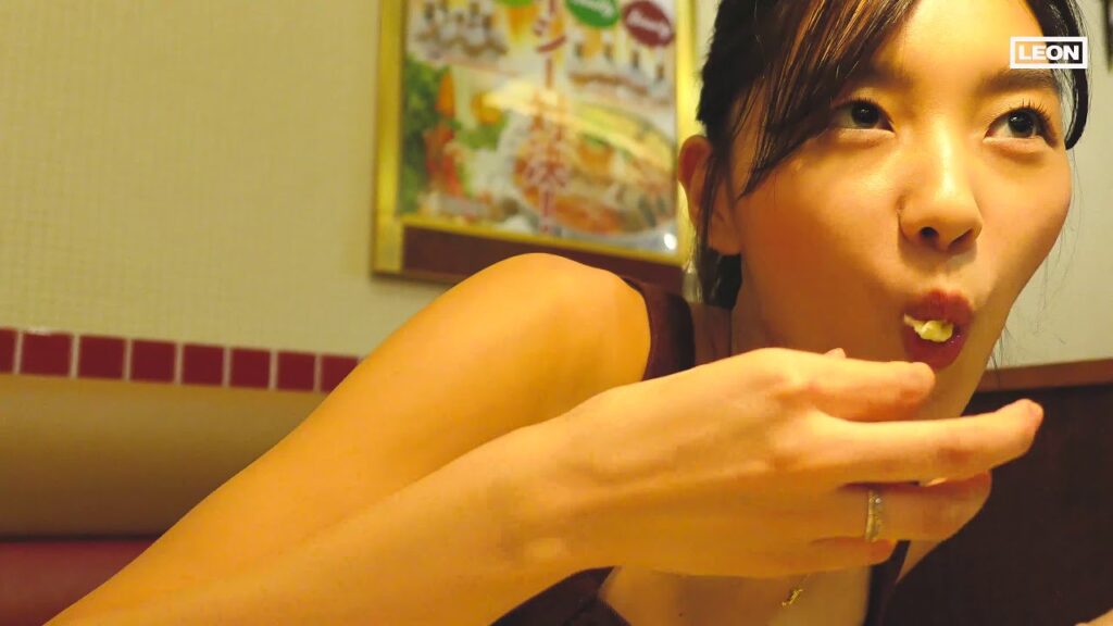 「美女カレー vol.3」静 麻波 × ディップパレス四谷四丁目店