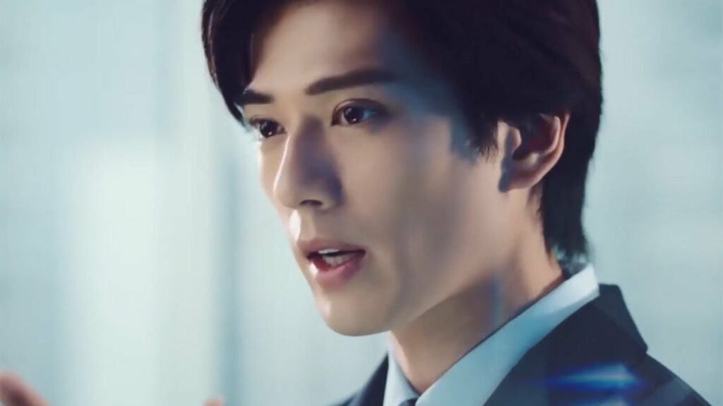 新田真剣佑、スーツ姿で緊張の初プレゼン　「クロレッツ」でリラックス