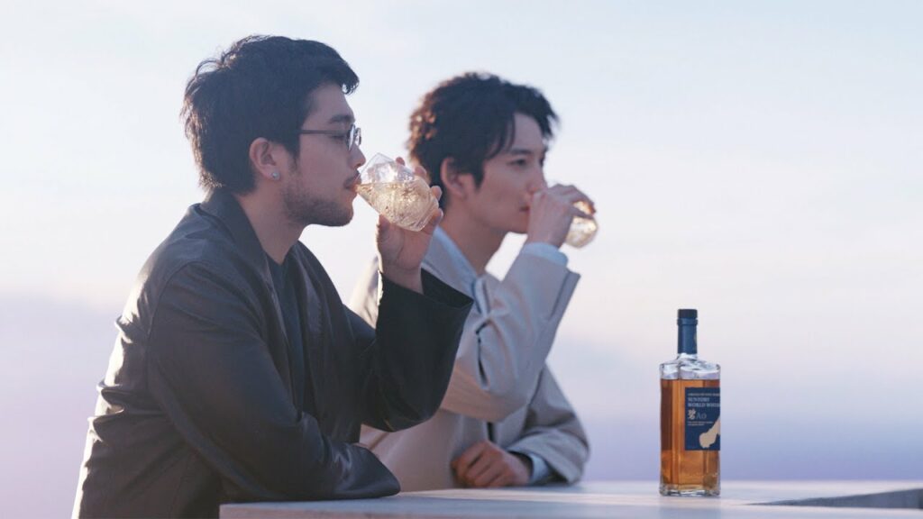 岡田将生とKing Gnu井口理が初共演！新しい友人できたの久しぶり／SUNTORY「碧Ao」CM