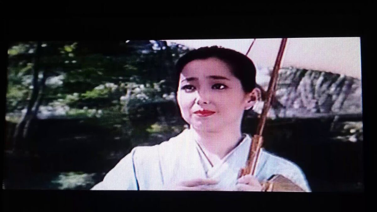 1989年制作 和田勉監督 ハリマオ 竹下景子の着物姿と陣内孝則とのキスシーン(かくれんぼしよ!) - MAGMOE