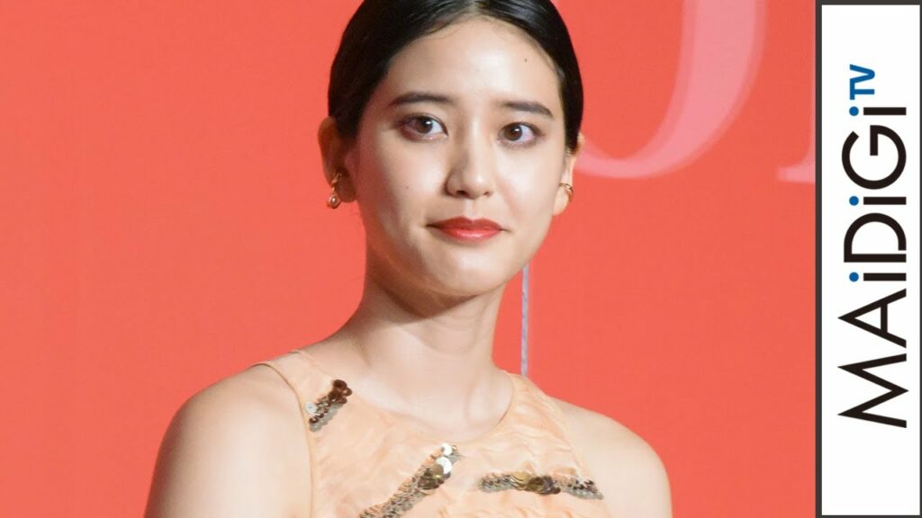 山崎紘菜、新田真剣佑の気遣いに感謝　「エスコートしてくださる」　映画「ブレイブ -群青戦記-」製作報告会見