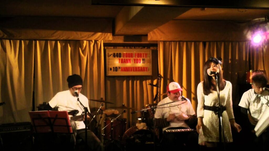 07_東京の女 by ミルクティー feat.花井美理