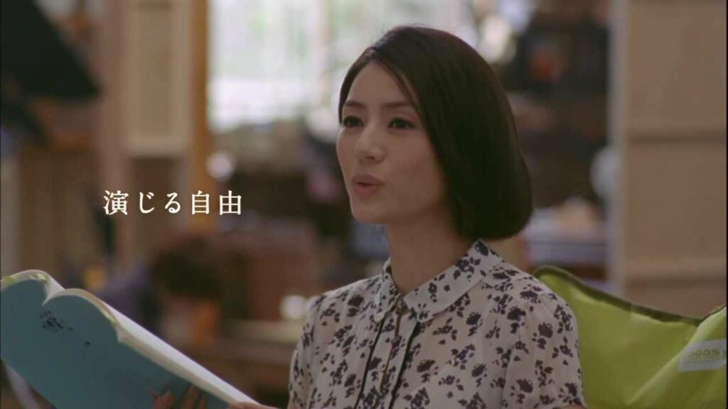 30s 井川遥 剛力彩芽 伊勢谷友介 CM KDDI au あたらしい自由。篇 30s 井川遥 剛力彩芽 伊勢谷友介 CM KDDI au あたらしい自由。篇