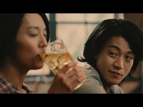 小栗旬、仲睦まじく一緒に飲む／サントリーメーカーズマークCM2