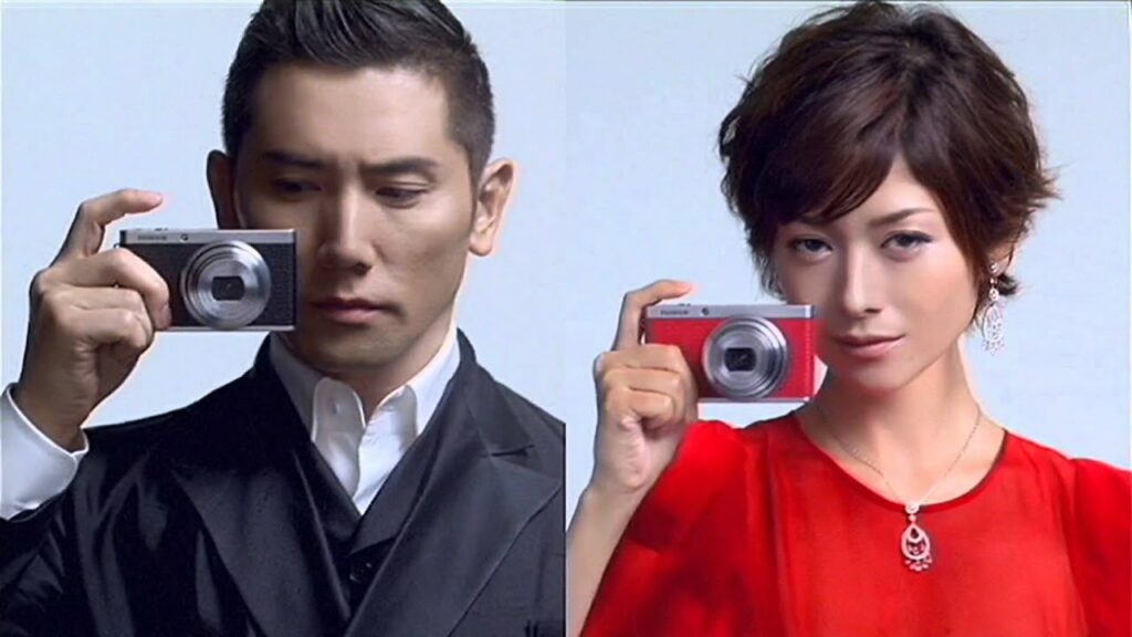 いいなCM　富士フイルム　Xシリーズ　本木雅弘　真木よう子