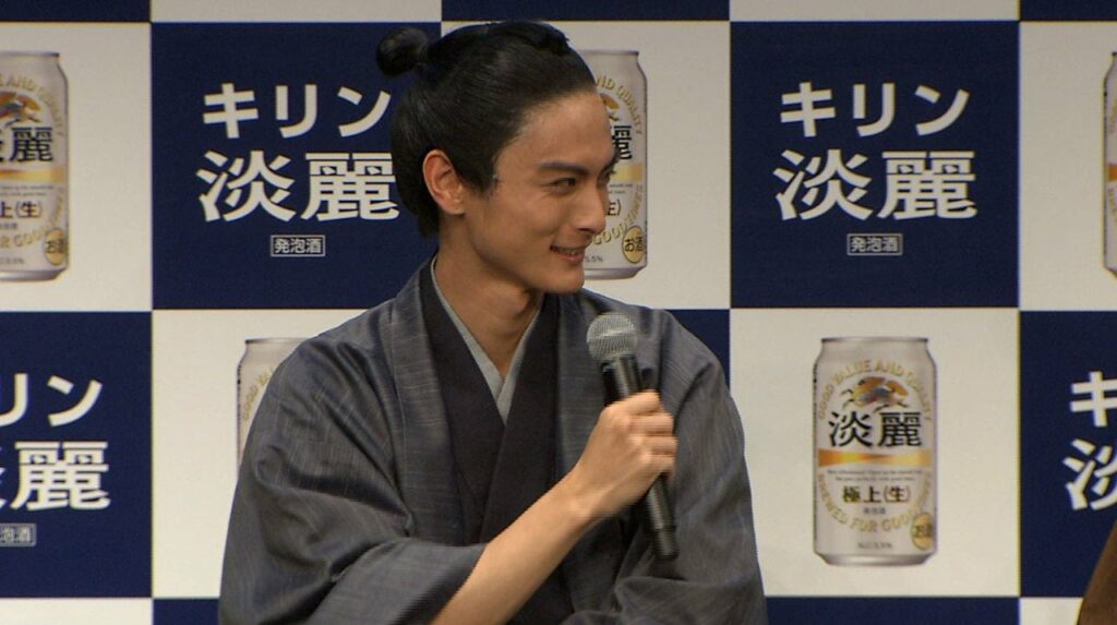 高良健吾が侍の衣装で登場!  キリン淡麗CM発表会