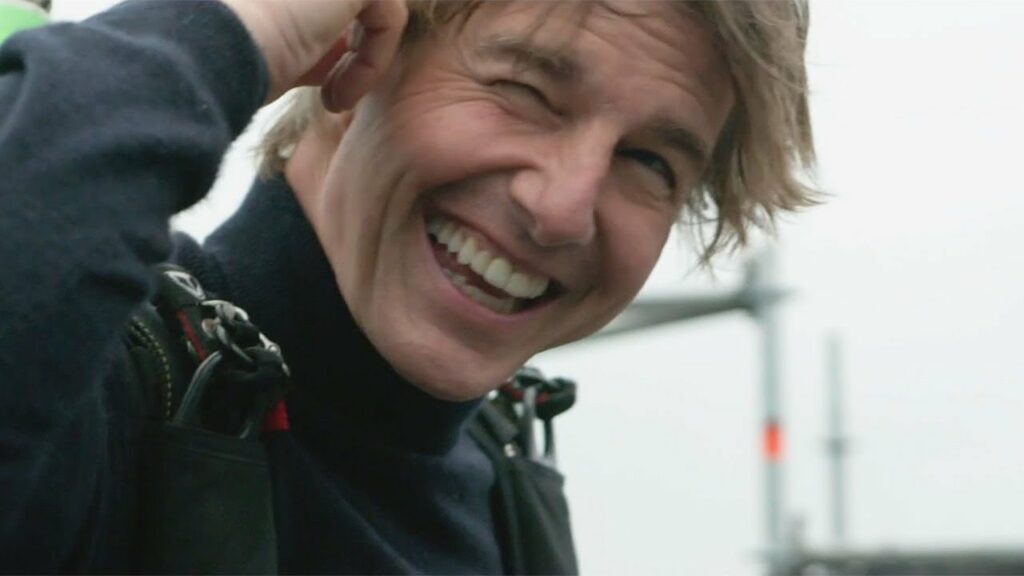 トム・クルーズ、驚がくのバイクスタントの舞台裏　「ミッション：インポッシブル／デッドレコニング PART ONE」約9分間の特別メーキング解禁