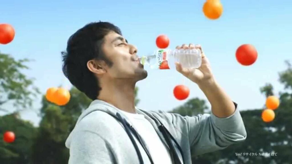 阿部寛 （あべひろし）出演CM【い・ろ・は・す】「フレーバー　みずより、みずみずしい」篇 I LOHAS