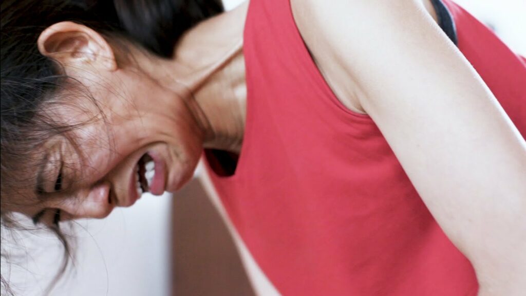 篠原ゆき子＆倉科カナ、壮絶演技の裏側　鼻水垂れ流し＆大雨でびしょぬれに　「女たち」メーキング映像