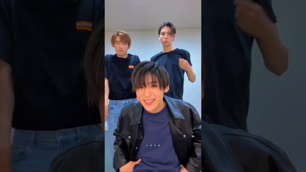 [Snow Man Tiktok] 会いたい～ #shorts #スノーマン #ジャニーズ #snowman #向井康二 #目黒蓮 #ラウール