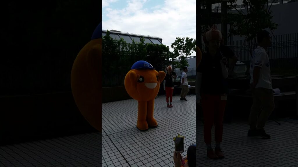 お決まりポーズをするonちゃん #HTB #水曜どうでしょう #安田顕 #大泉洋 #鈴井貴之