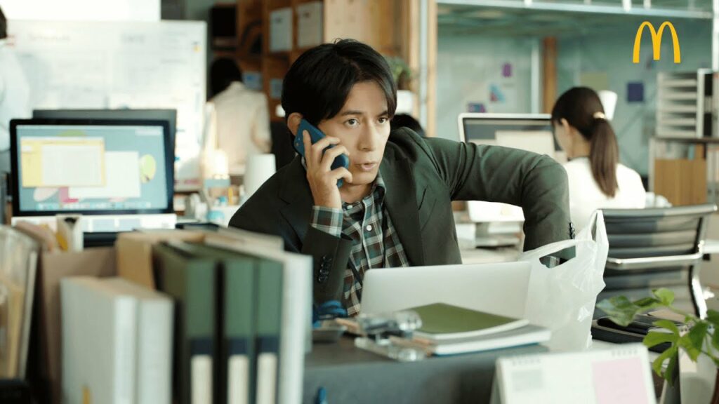 アツアツの朝「ソーセージエッグマフィン」篇 15秒