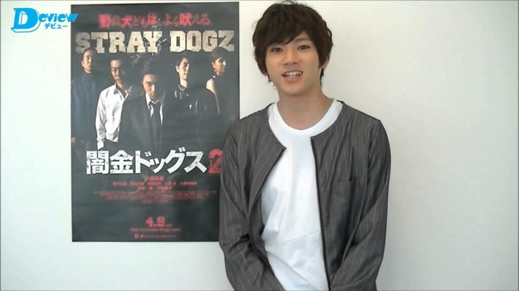 俳優集団D-BOYS山田裕貴が、主演を務める映画『闇金ドッグス2』の見どころを語る
