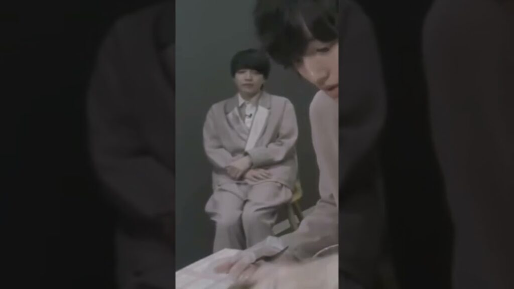 ぎゅーっ。#なにわ男子 #西畑大吾 #赤ちゃんのいる生活 #3歳児 #かまちょモンスター