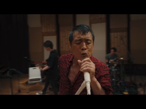 矢沢永吉、ダンディな歌唱姿に注目！鈴木京香が張りのある美ボディを披露 『サントリー セサミン EX』新CM