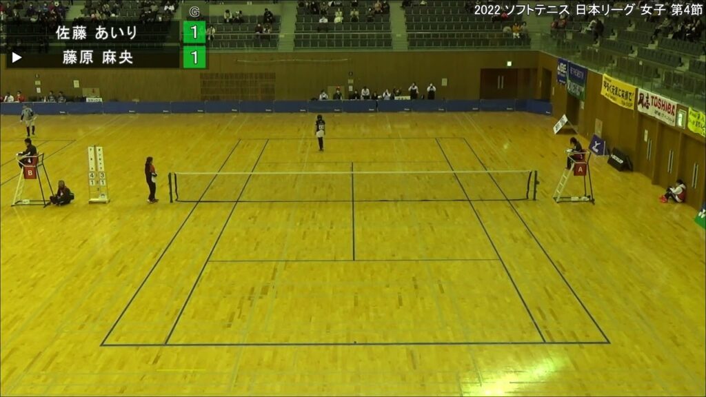 2022年 ソフトテニス 日本リーグ 女子 第4節 第2対戦 佐藤あいり(ダンロップ)　対　藤原麻央(アキム)