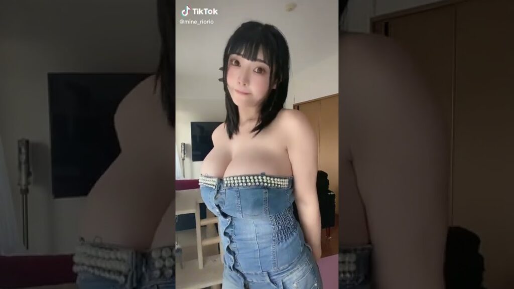 みねりお🦄💜グラドル💋YouTube開設しました @mine riorio TikTok