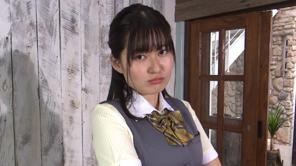 未梨一花インタビュー【萌えろ 俺の本棚】