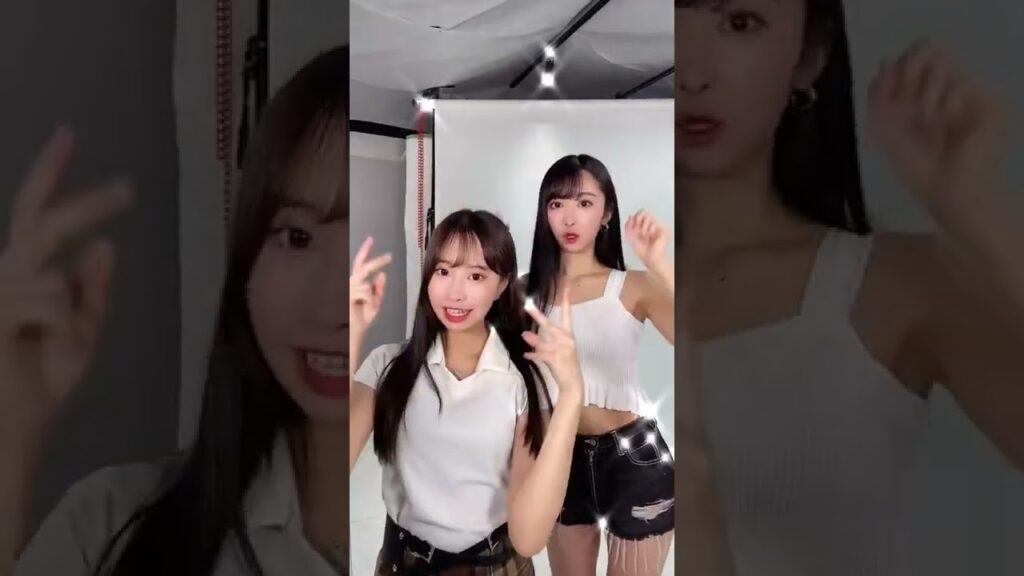 脚長コンビのにゃんにゃん🐱💗 真島なおみ 藤川らるむ #Shorts