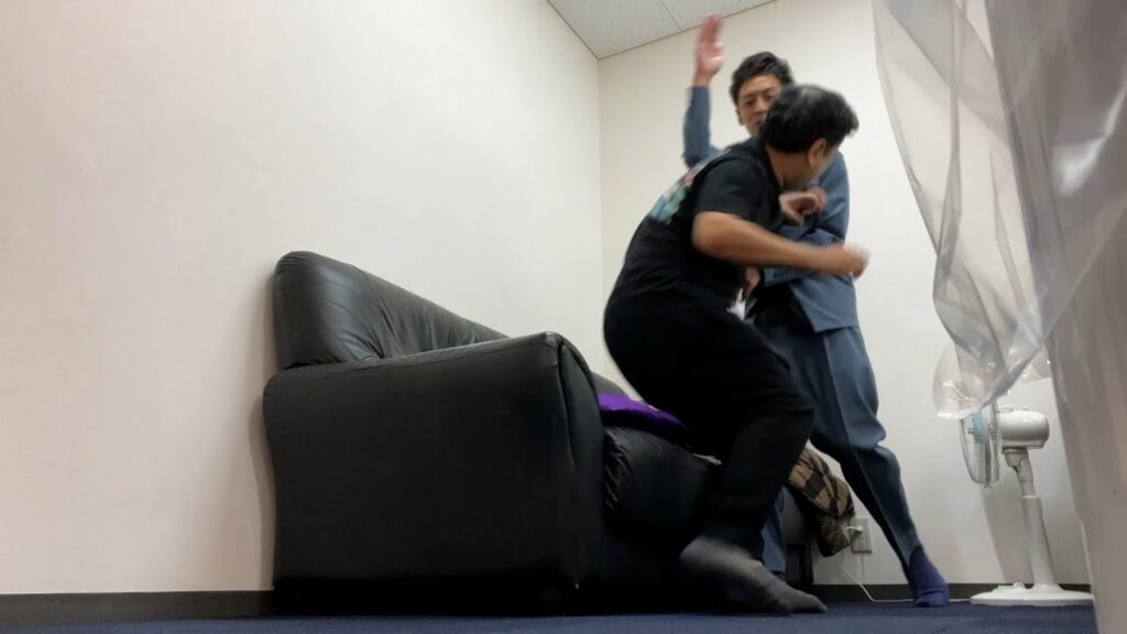 【隠し撮り】漫才中に久保田の頭を多めに叩いたら楽屋でブチ切れ